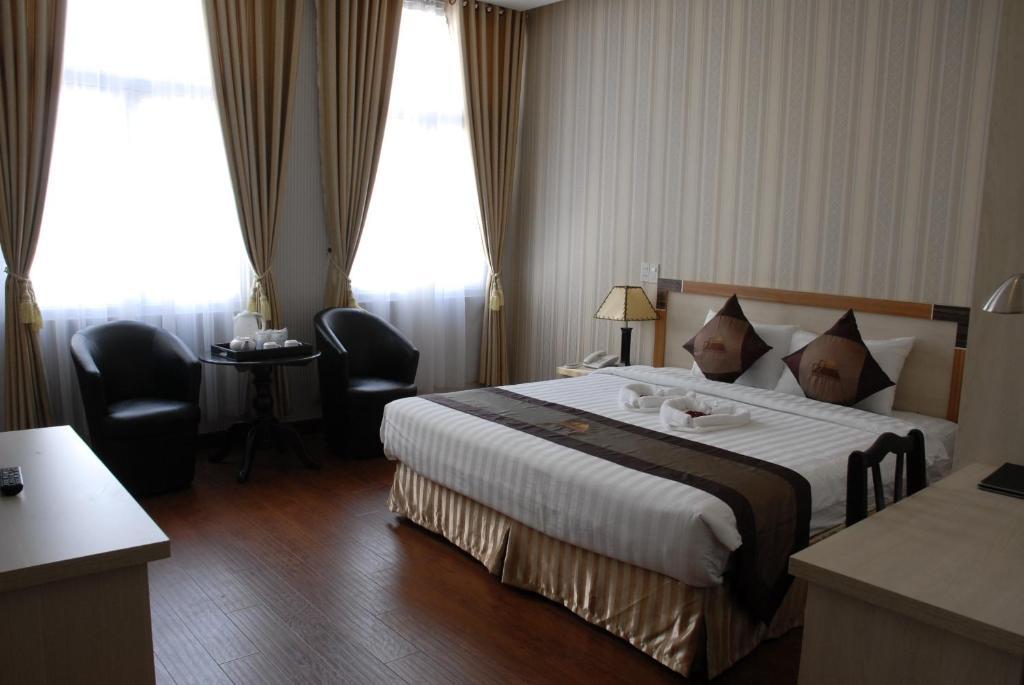 Mountain Town Hotel Dalat Bagian luar foto