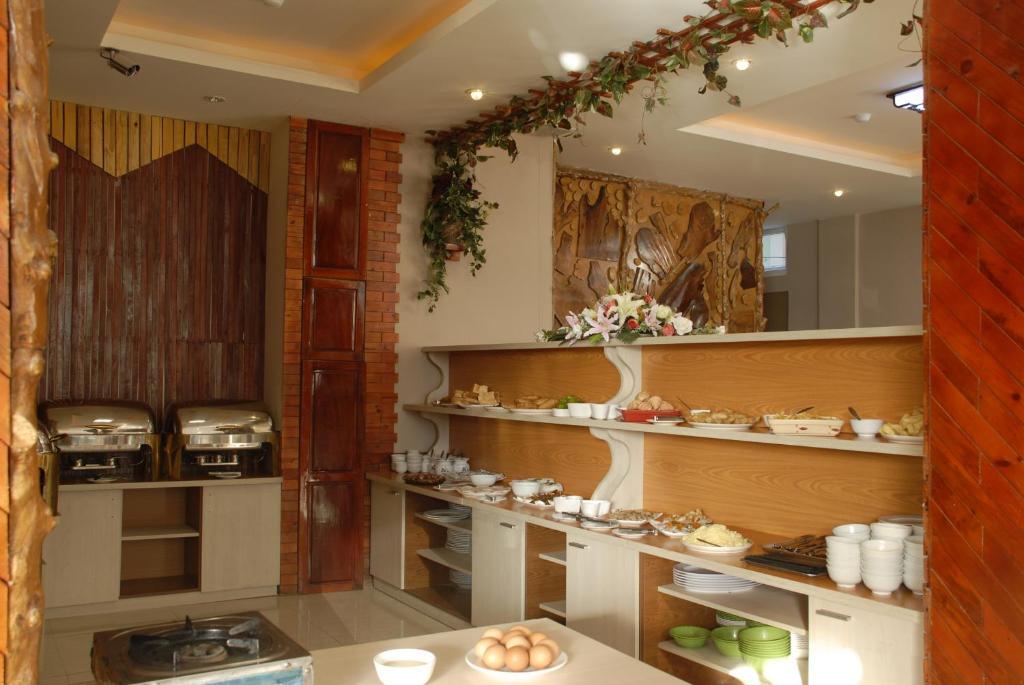 Mountain Town Hotel Dalat Bagian luar foto