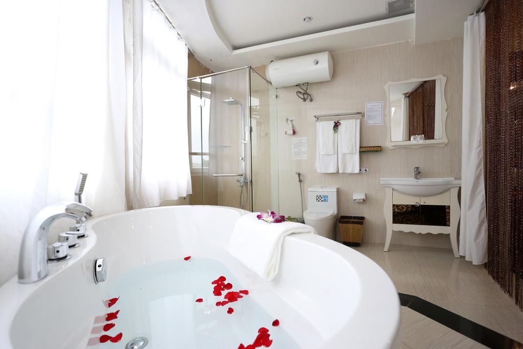 Mountain Town Hotel Dalat Bagian luar foto
