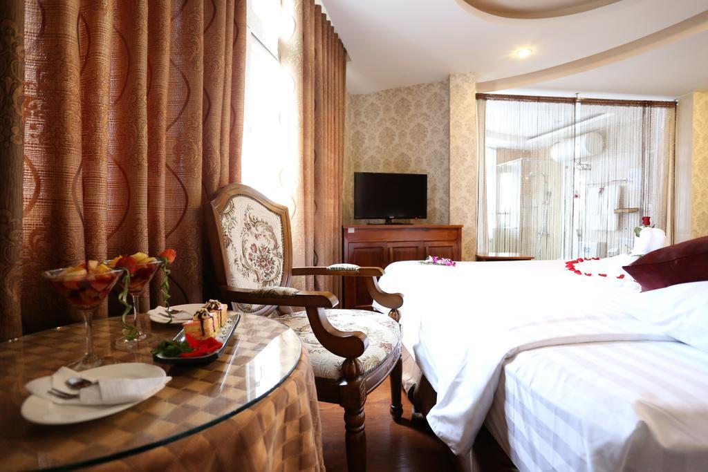 Mountain Town Hotel Dalat Bagian luar foto