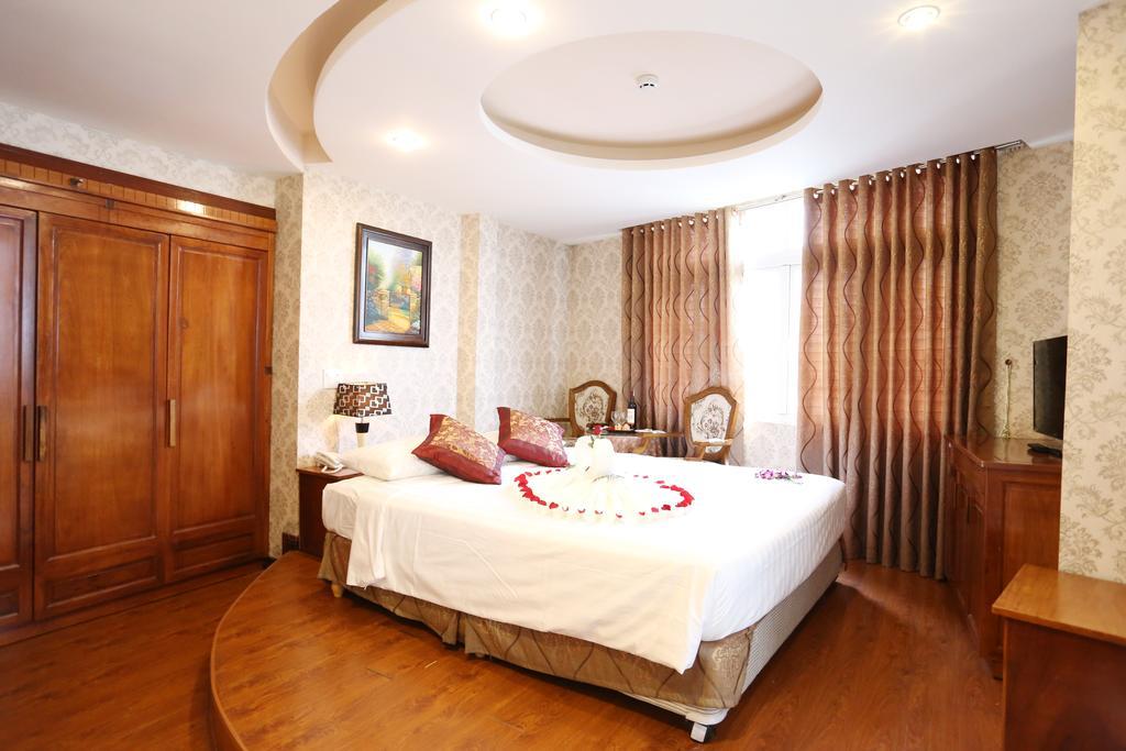 Mountain Town Hotel Dalat Bagian luar foto
