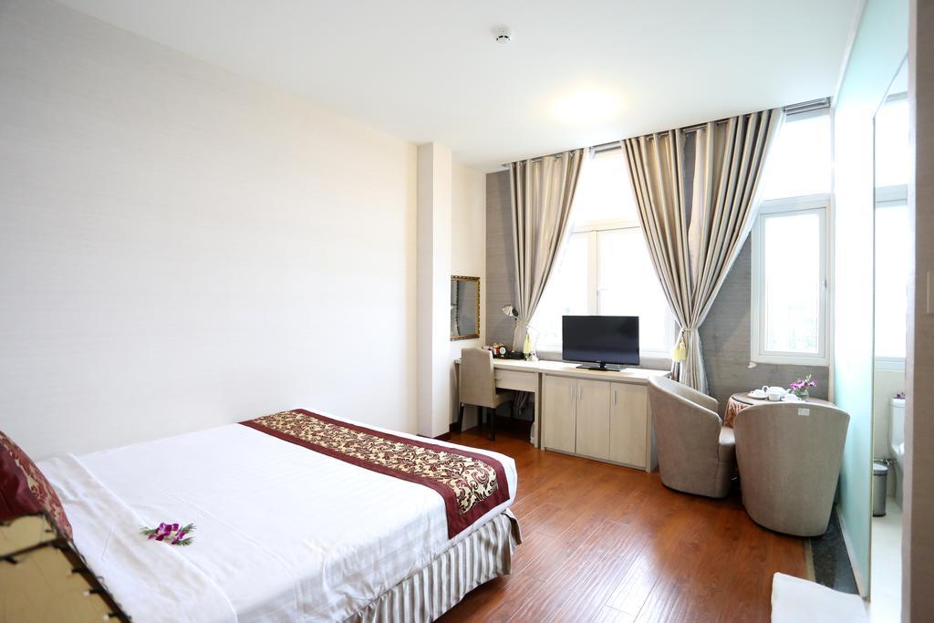 Mountain Town Hotel Dalat Bagian luar foto