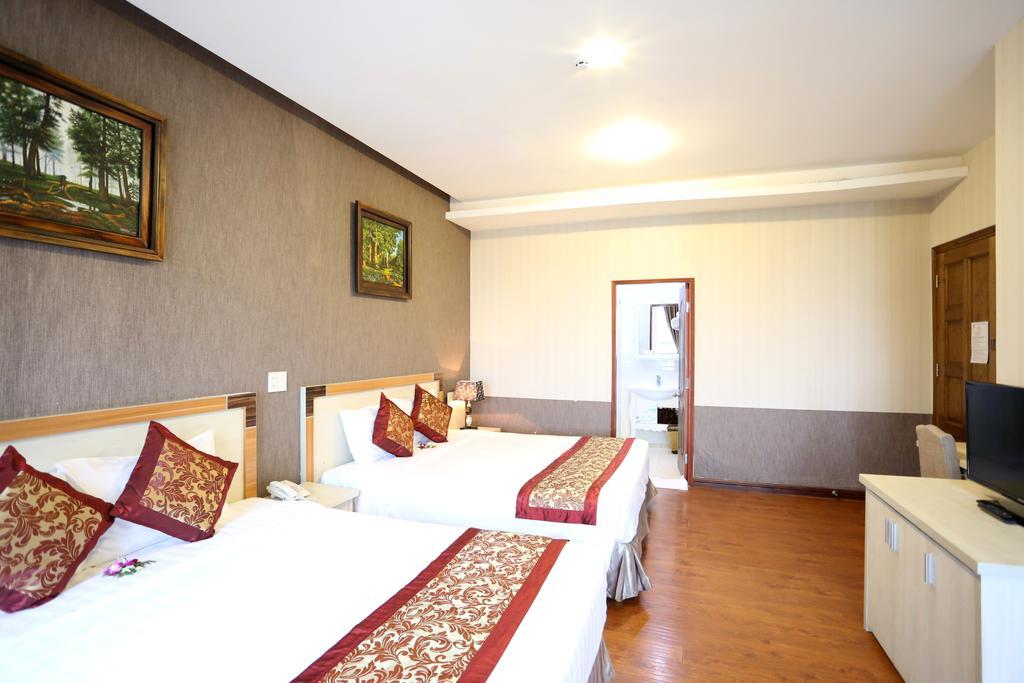 Mountain Town Hotel Dalat Bagian luar foto