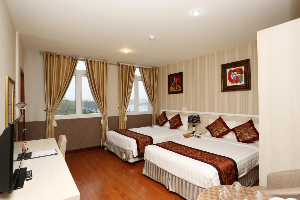 Mountain Town Hotel Dalat Bagian luar foto