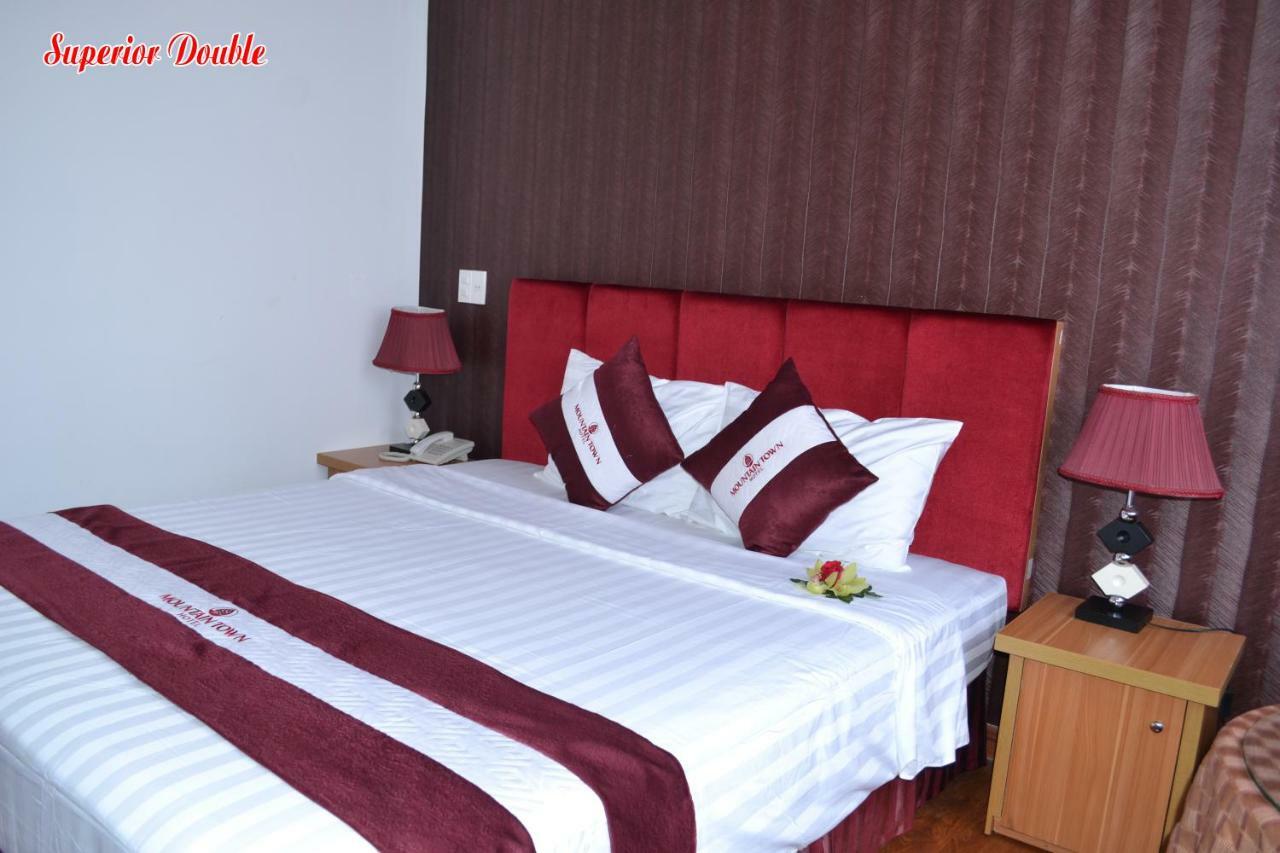 Mountain Town Hotel Dalat Bagian luar foto
